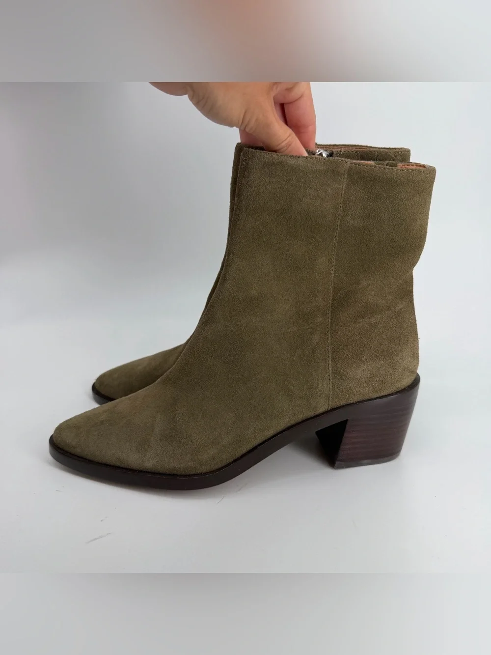 Madewel Suede Block Heel Ankle Boots Olive Green Size 7.5 NWOB